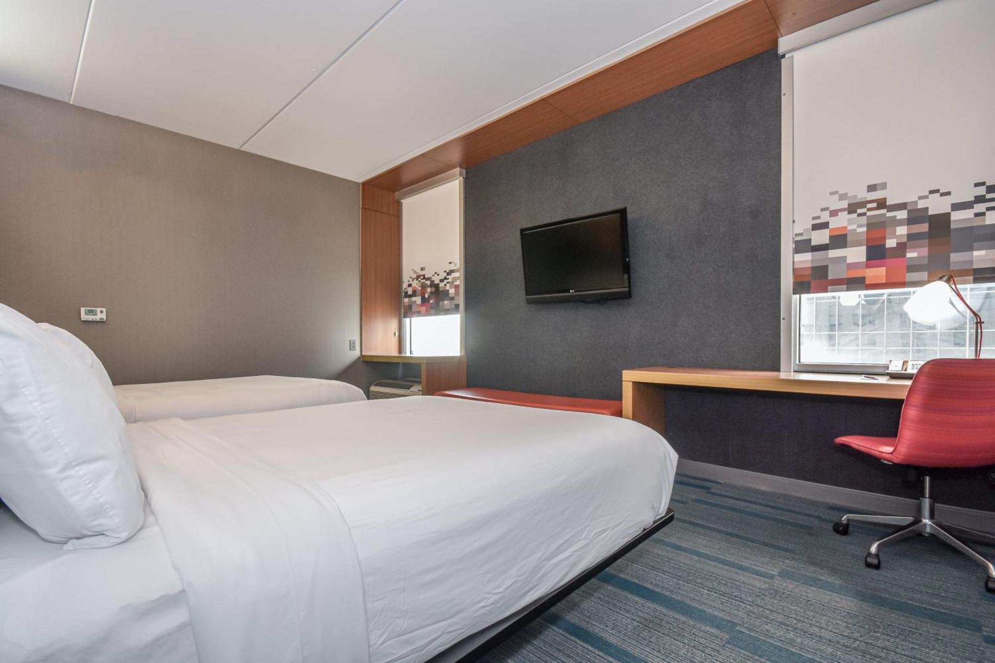 Aloft Charlotte City Center Bagian luar foto